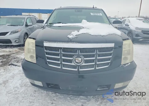 2008 Cadillac Escalade Esv z USA, uszkodzony, nr VIN 1GYFK66838R200828